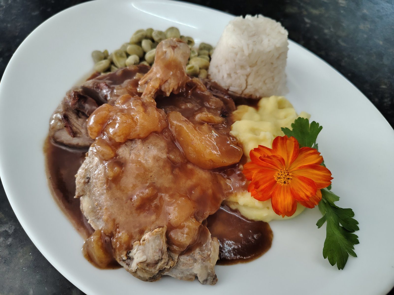146-Eend met Appelsaus