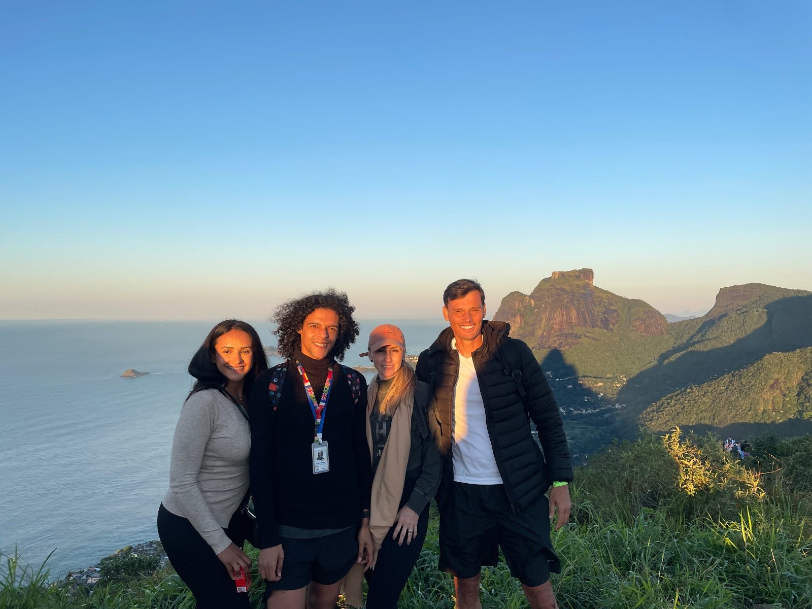 Amanhacer  no morro dois irmãos — foto 2 de 3