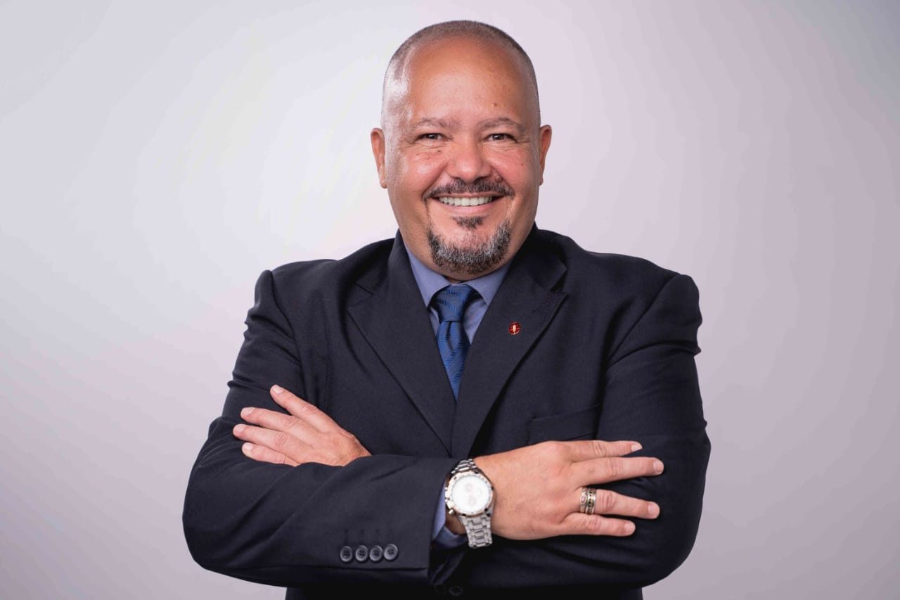 LAZARO FERNANDO