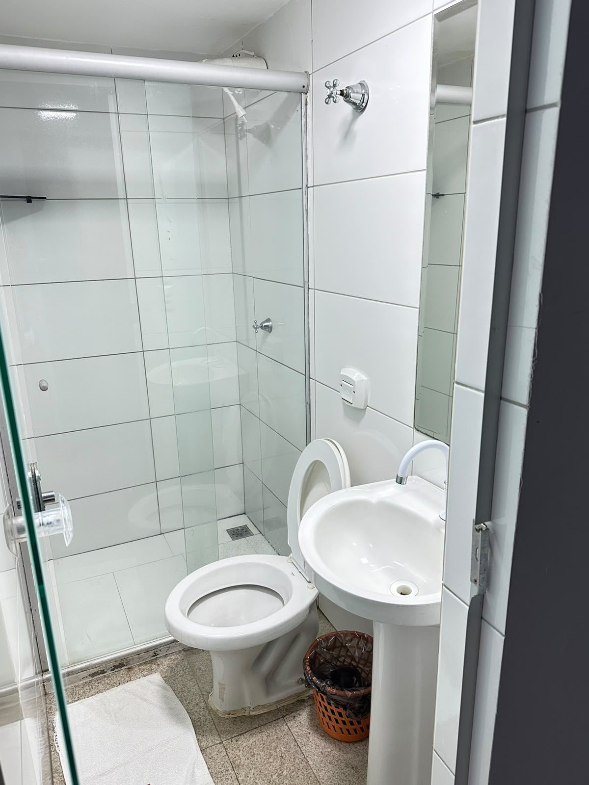 APARTAMENTO INDIVIDUAL — foto 3 de 3