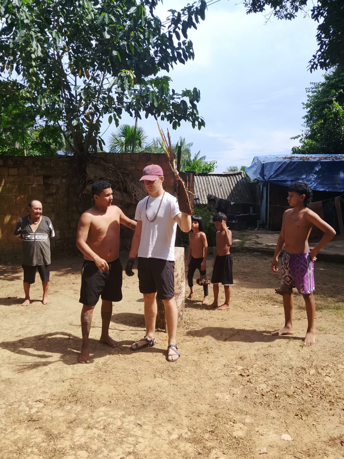 Viagem de Dia Inteiro ao Ritual da Tribo das Formigas Tucandeira — foto 3 de 8