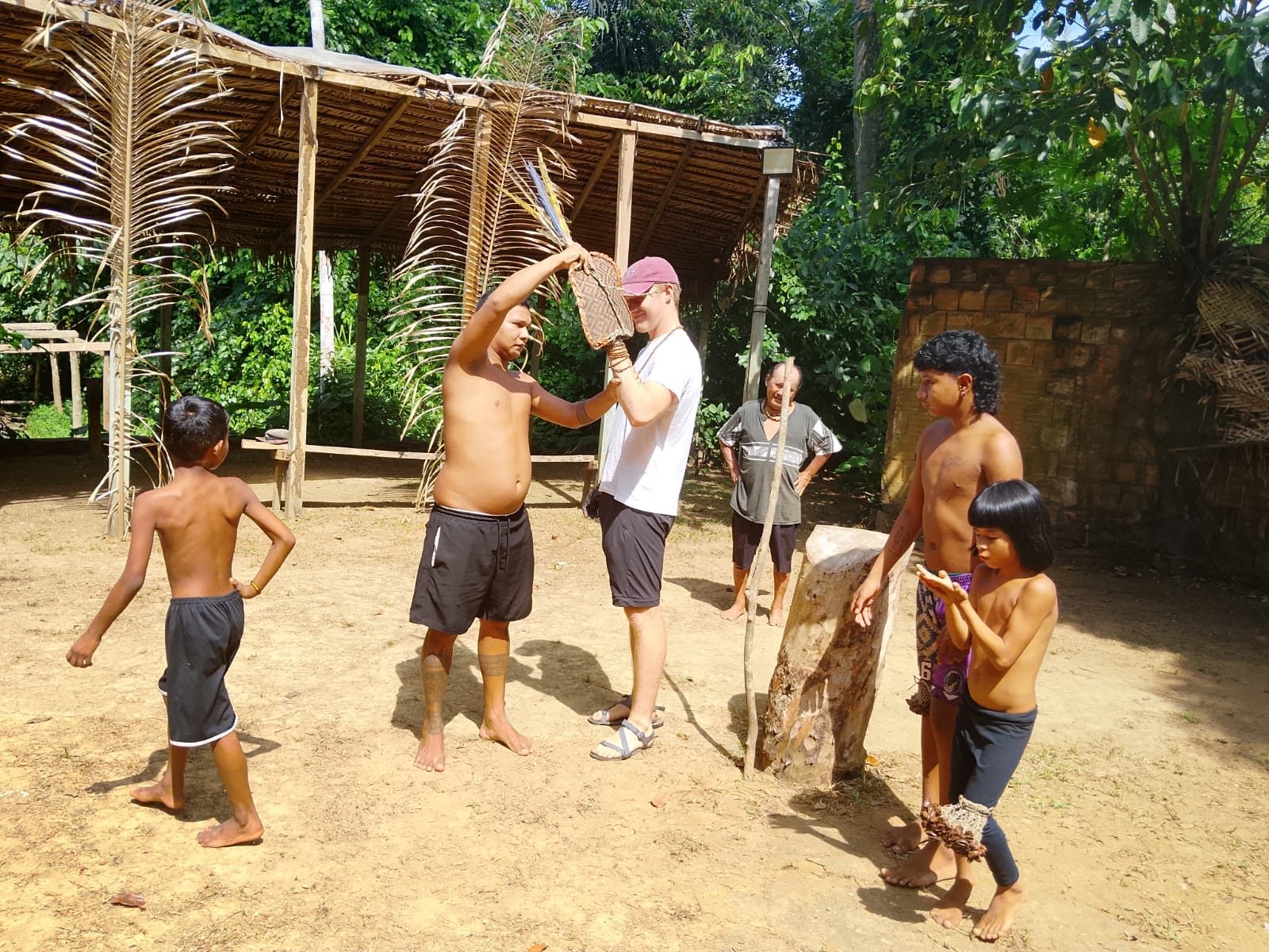Viagem de Dia Inteiro ao Ritual da Tribo das Formigas Tucandeira